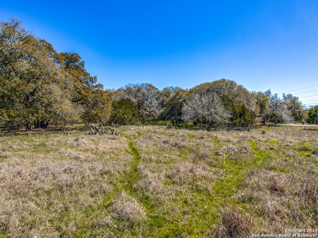 7911 Silver Spur Trail, Boerne, TX, 78015 | 1754547 | Realty Texas LLC