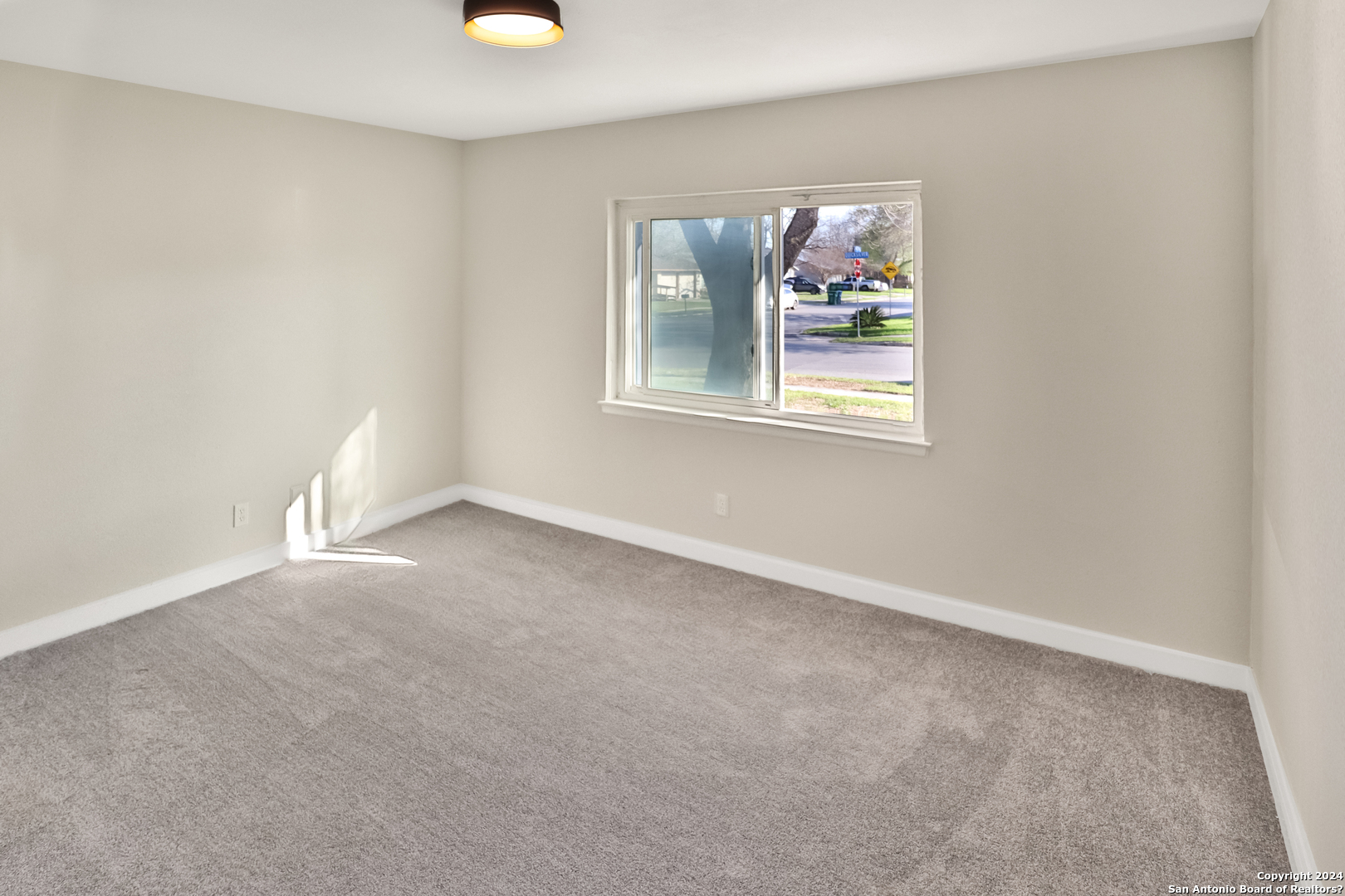 9403 Quicksilver Dr , San Antonio, TX, 78245-1233 | 1753860 | Realty Texas LLC