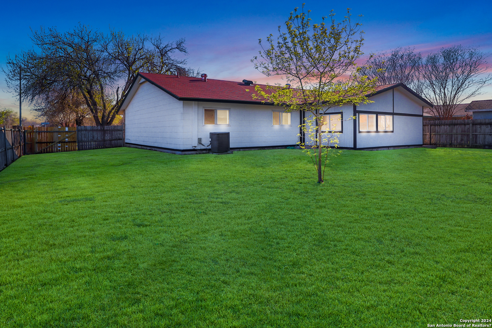 9403 Quicksilver Dr , San Antonio, TX, 78245-1233 | 1753860 | Realty Texas LLC