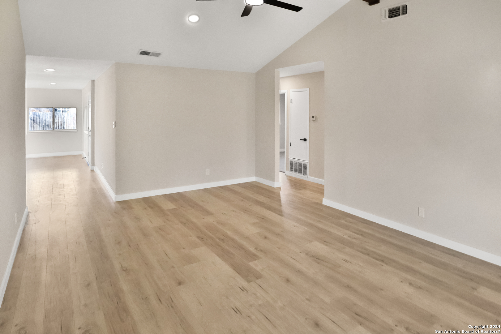 9403 Quicksilver Dr , San Antonio, TX, 78245-1233 | 1753860 | Realty Texas LLC