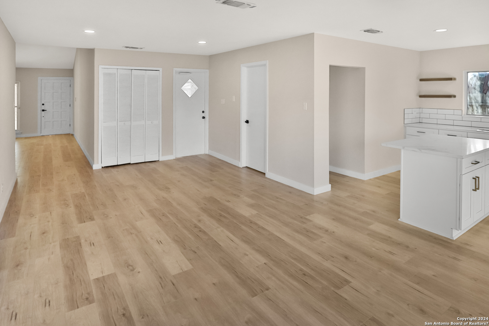 9403 Quicksilver Dr , San Antonio, TX, 78245-1233 | 1753860 | Realty Texas LLC