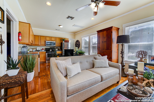 400 W Lynwood Ave , San Antonio, TX, 78212-2234 | 1753927 | Realty Texas LLC