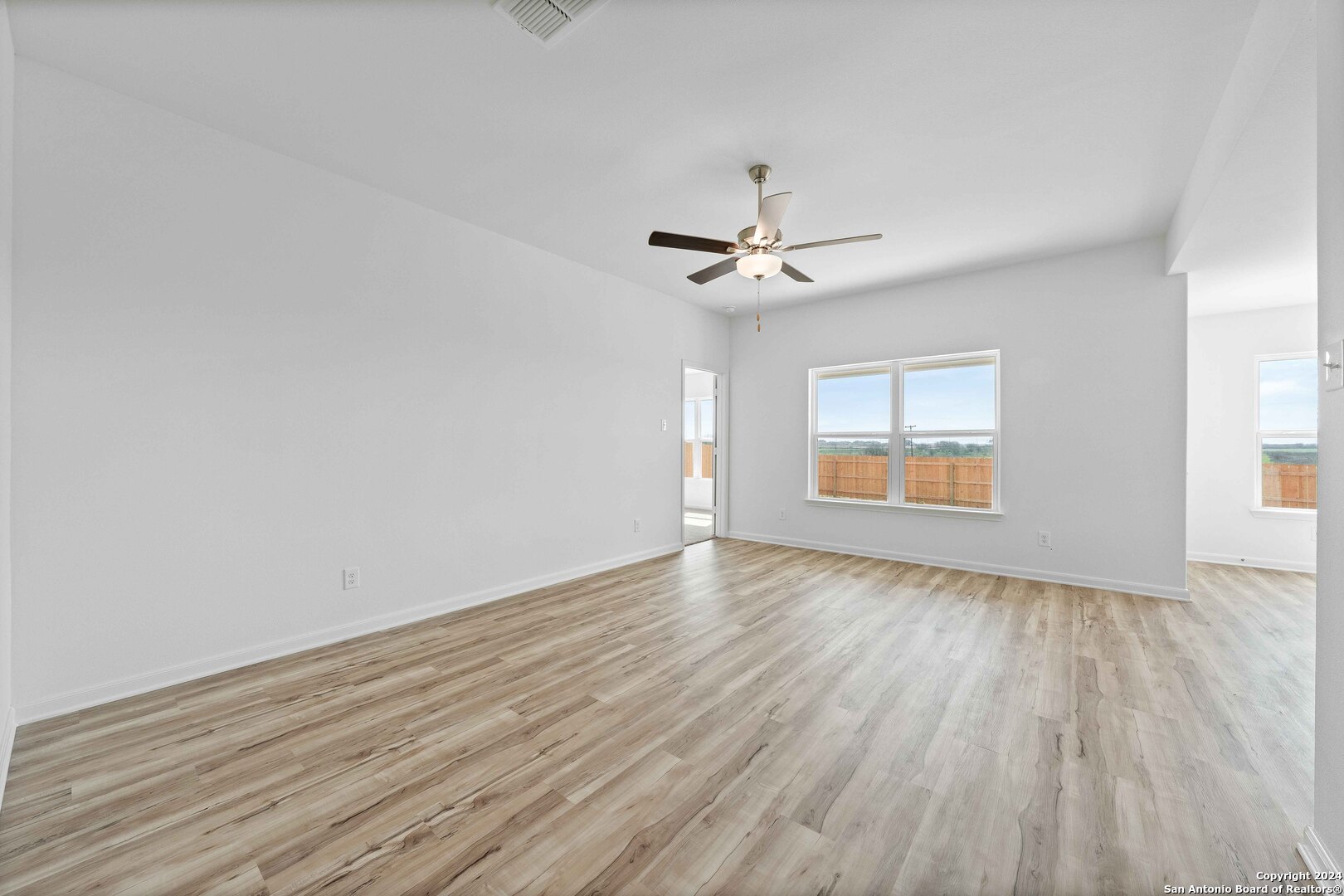 16009 Stratford Cove , Lytle, TX, 78052 | 1754994 | Realty Texas LLC