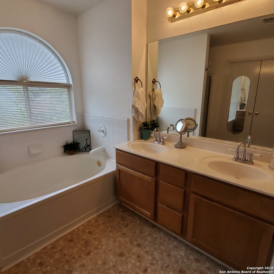 3572 Peachtree Ln , Schertz, TX, 78154-2517 | 1753943 | Realty Texas LLC
