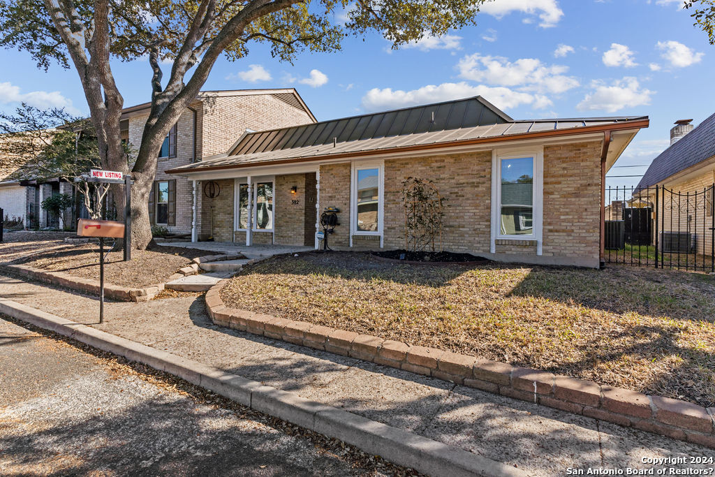 382 Fenwick Dr , Windcrest, TX, 78239-2419 | 1754055 | Realty Texas LLC