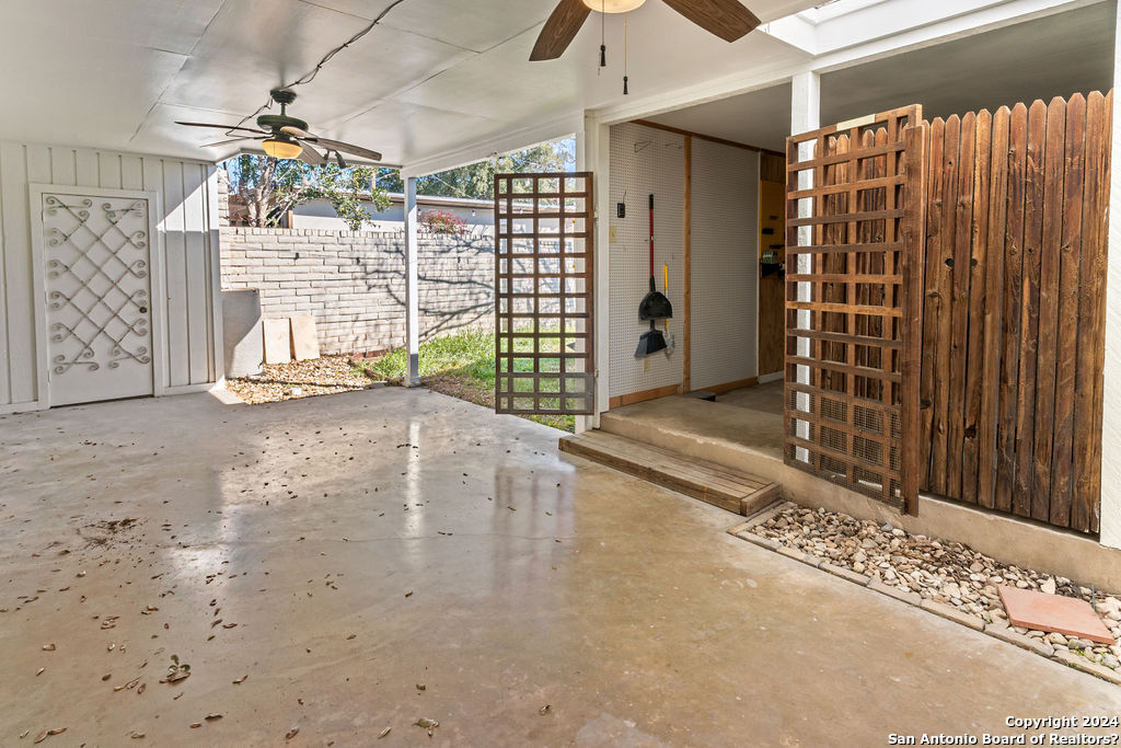 382 Fenwick Dr , Windcrest, TX, 78239-2419 | 1754055 | Realty Texas LLC