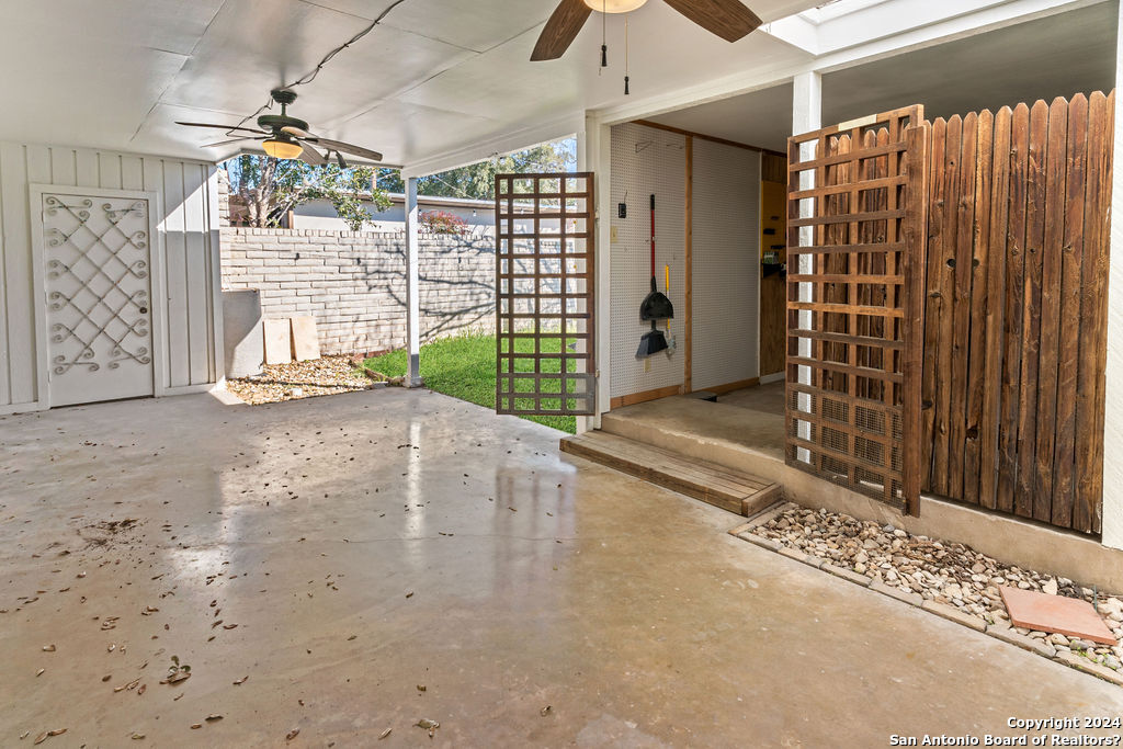 382 Fenwick Dr , Windcrest, TX, 78239-2419 | 1754055 | Realty Texas LLC