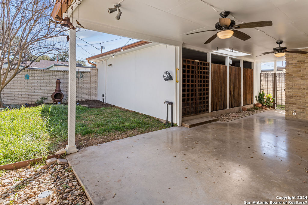 382 Fenwick Dr , Windcrest, TX, 78239-2419 | 1754055 | Realty Texas LLC