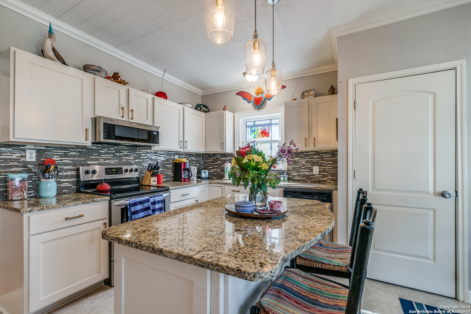 2015 W Magnolia Ave , San Antonio, TX, 78201-4955 | 1754866 | Realty Texas LLC