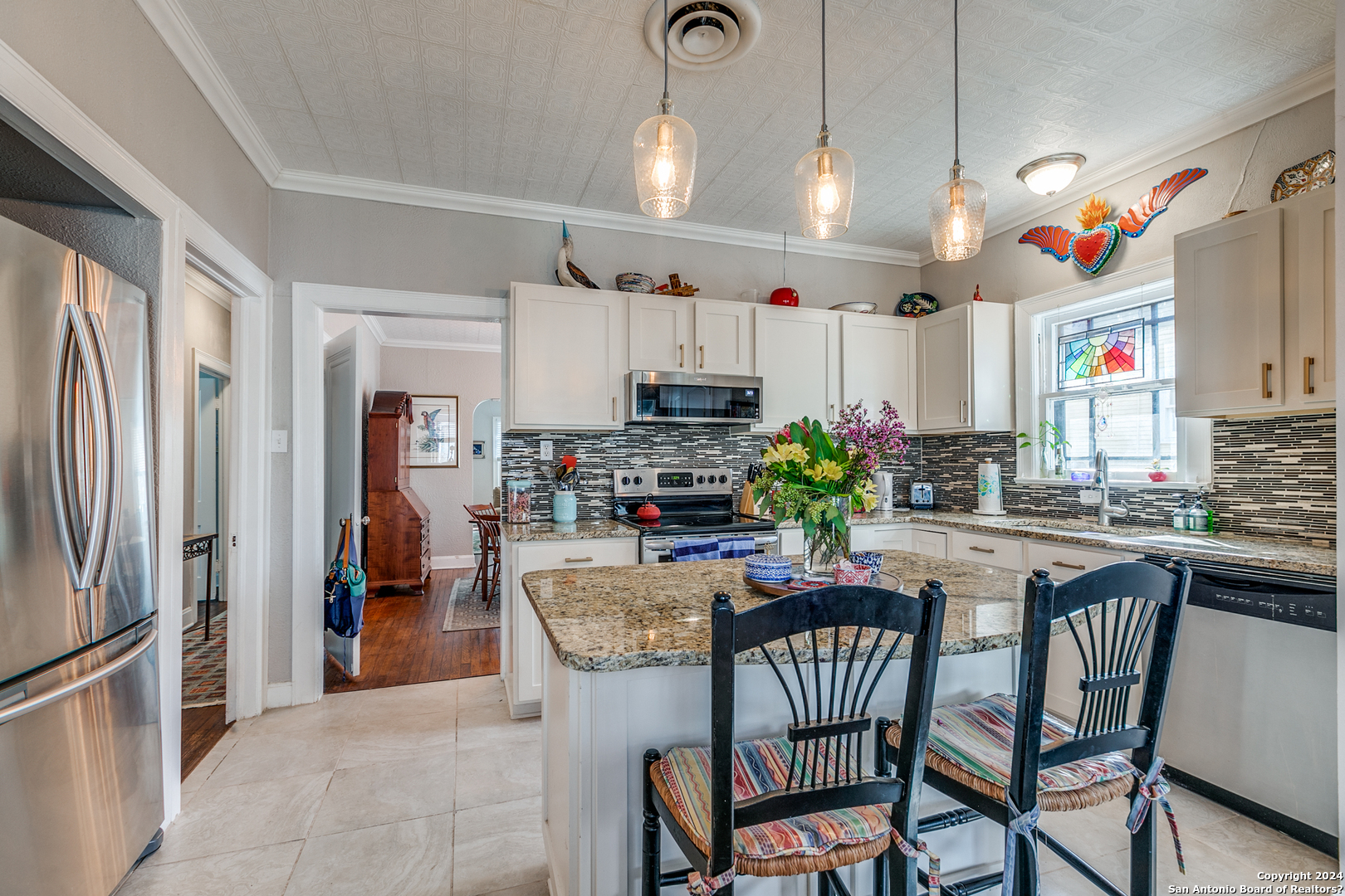 2015 W Magnolia Ave , San Antonio, TX, 78201-4955 | 1754866 | Realty Texas LLC