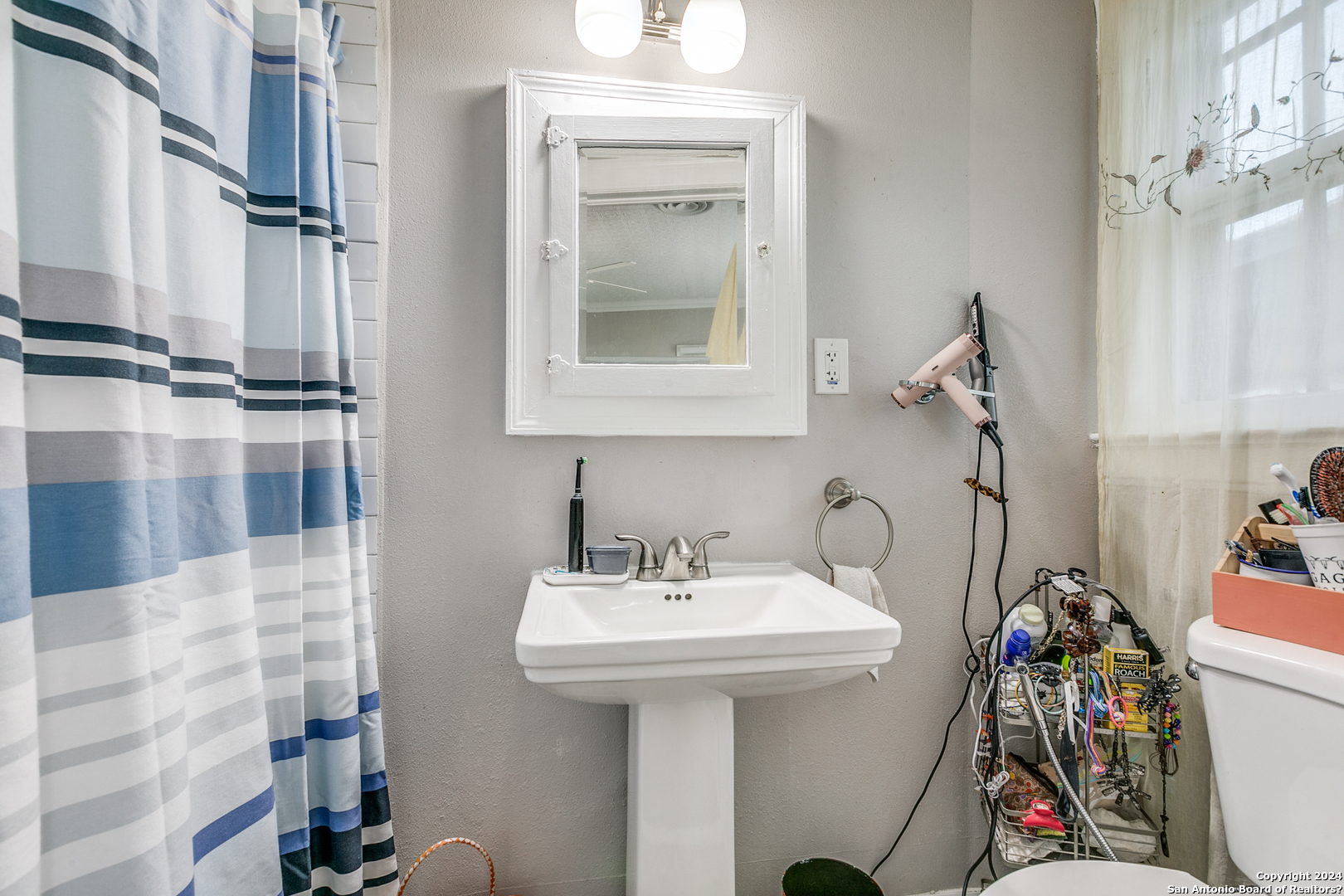 2015 W Magnolia Ave , San Antonio, TX, 78201-4955 | 1754866 | Realty Texas LLC