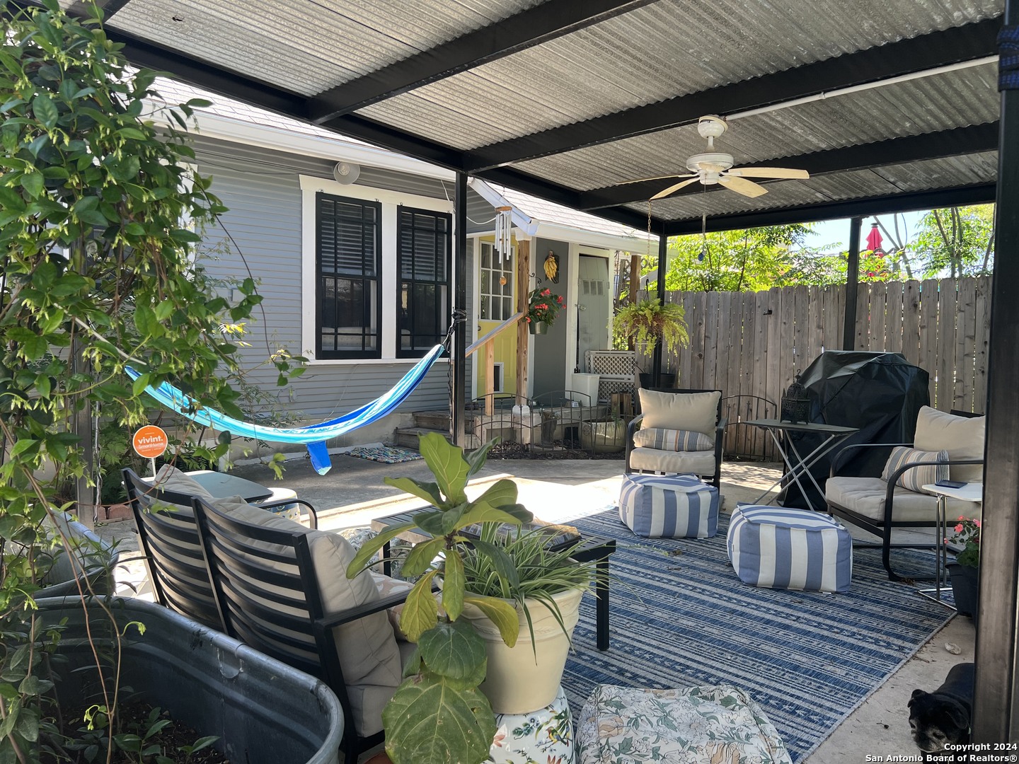 2015 W Magnolia Ave , San Antonio, TX, 78201-4955 | 1754866 | Realty Texas LLC