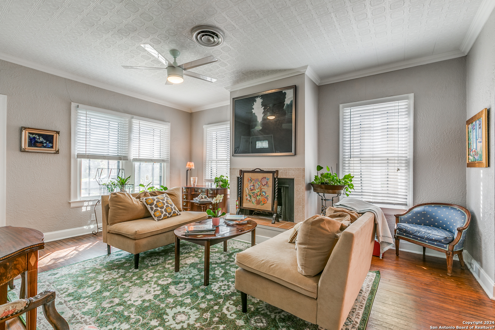 2015 W Magnolia Ave , San Antonio, TX, 78201-4955 | 1754866 | Realty Texas LLC
