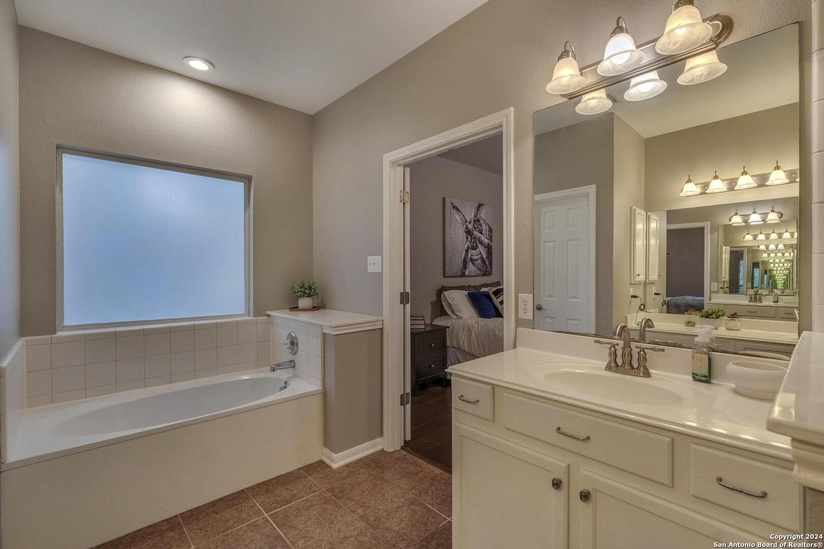 16418 La Madera Rio , Helotes, TX, 78023-3746 | 1755508 | Realty Texas LLC