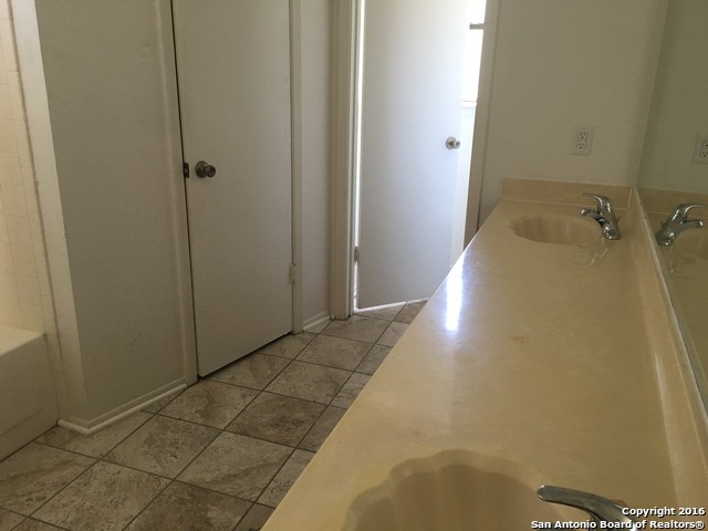 5466 Vista Trl , San Antonio, TX, 78247-4609 | 1754811 | Realty Texas LLC