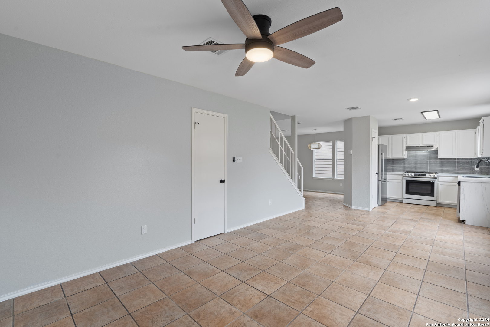 816 Smoke Signal Pass , PFLUGERVILLE, TX, 78660 | 1754986 | Realty Texas LLC