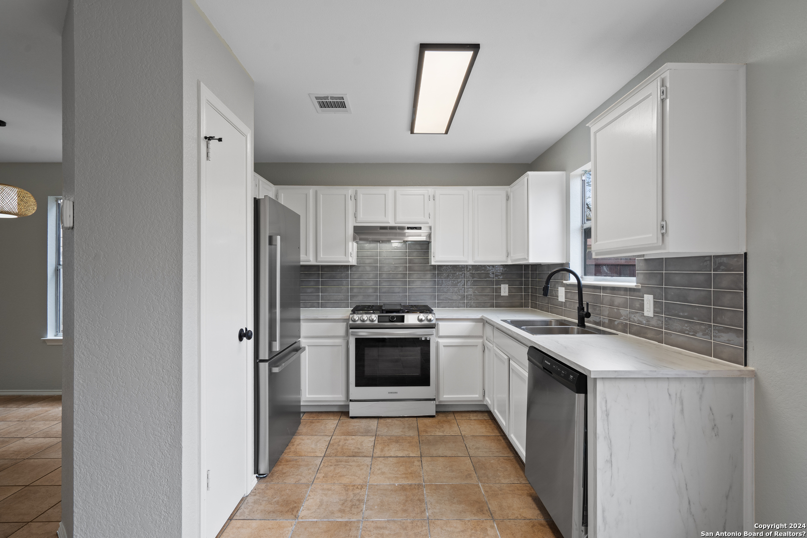816 Smoke Signal Pass , PFLUGERVILLE, TX, 78660 | 1754986 | Realty Texas LLC