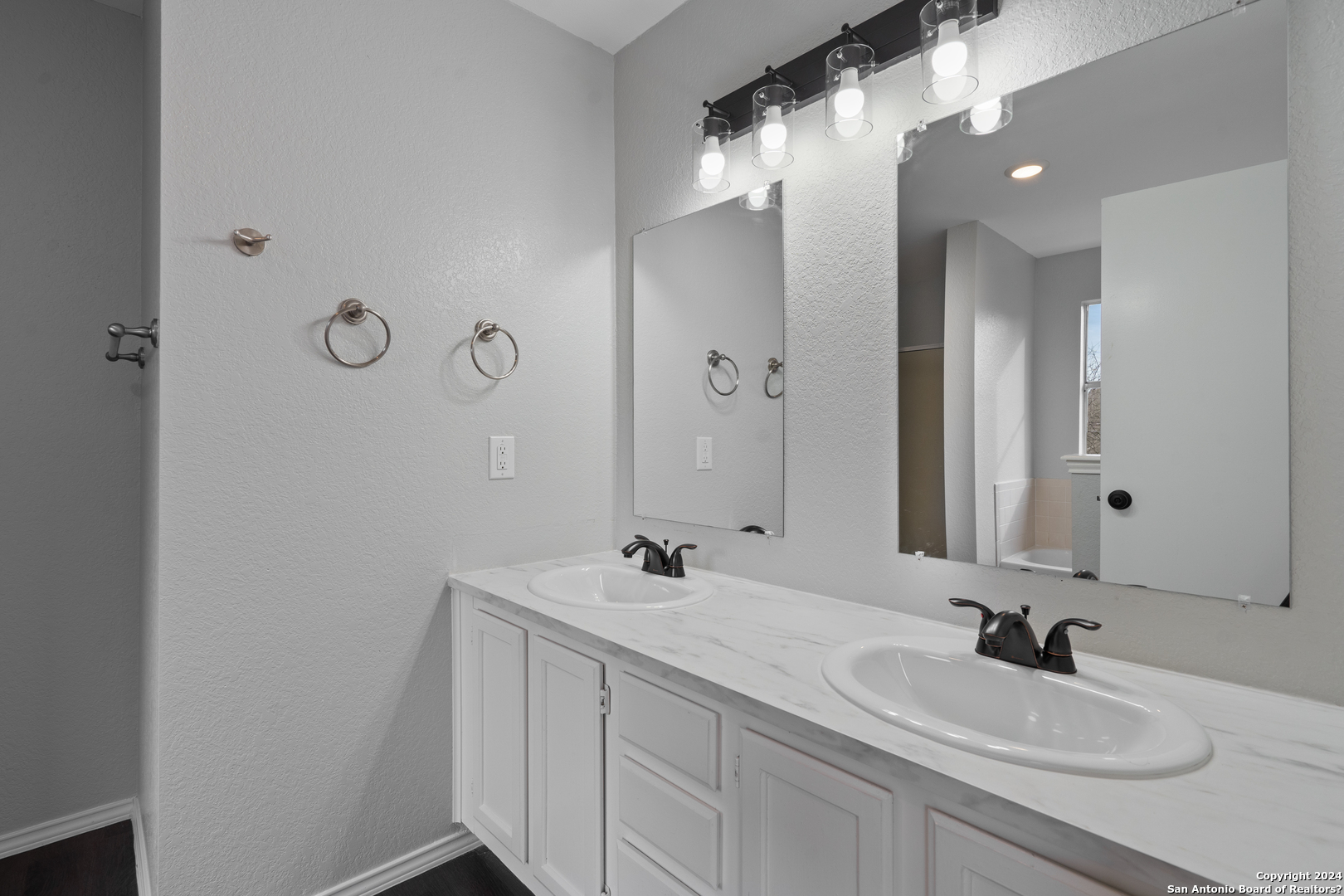816 Smoke Signal Pass , PFLUGERVILLE, TX, 78660 | 1754986 | Realty Texas LLC