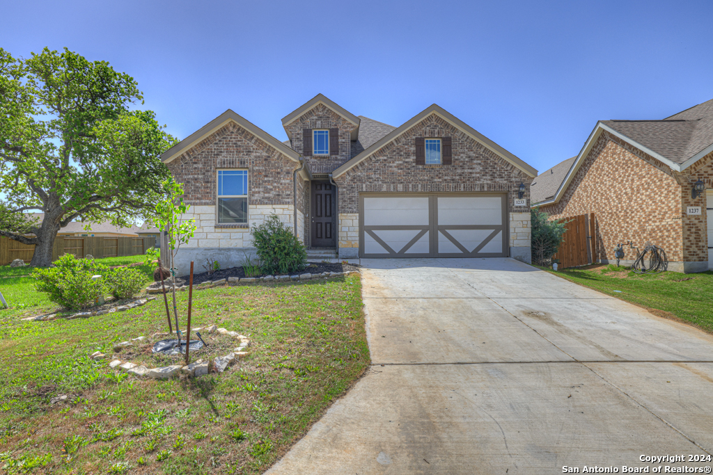 1233 Cross Gable , New Braunfels, TX, 78132-3468 | 1763076 | Realty Texas LLC