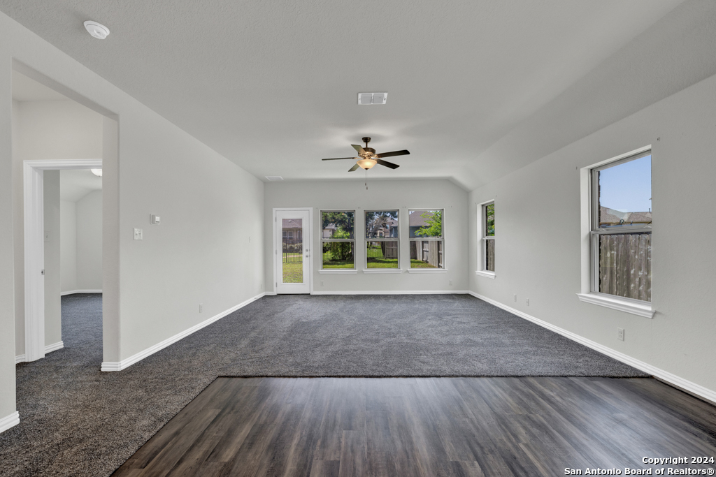 1233 Cross Gable , New Braunfels, TX, 78132-3468 | 1763076 | Realty Texas LLC