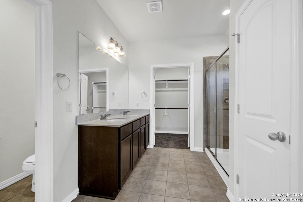 1233 Cross Gable , New Braunfels, TX, 78132-3468 | 1763076 | Realty Texas LLC