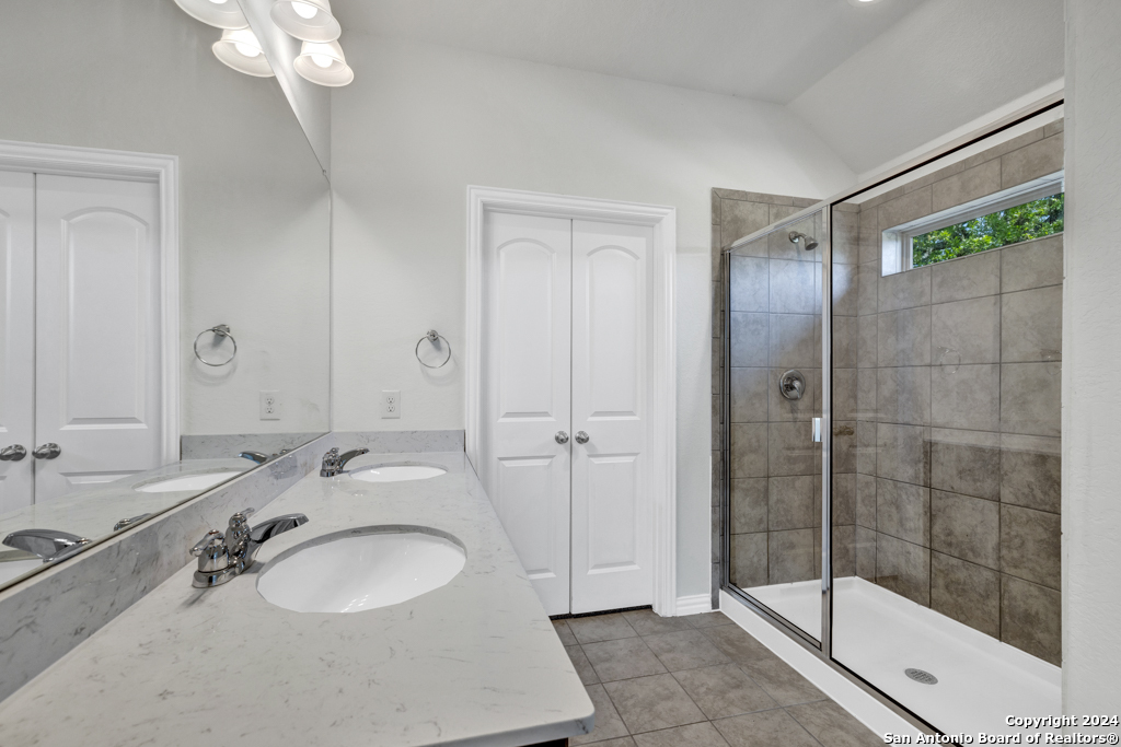 1233 Cross Gable , New Braunfels, TX, 78132-3468 | 1763076 | Realty Texas LLC