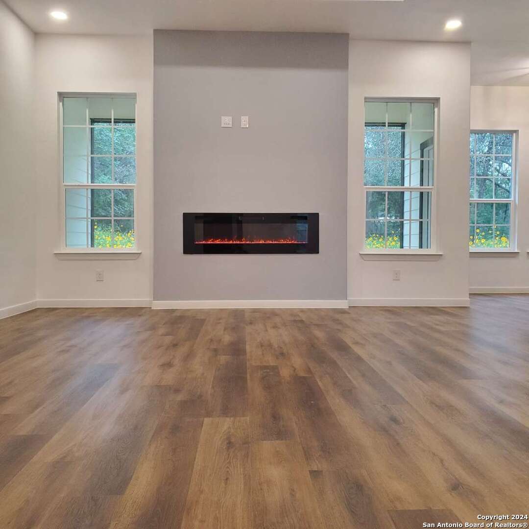 3723 New Mathis , Elmendorf, TX, 78112 | 1763177 | Realty Texas LLC