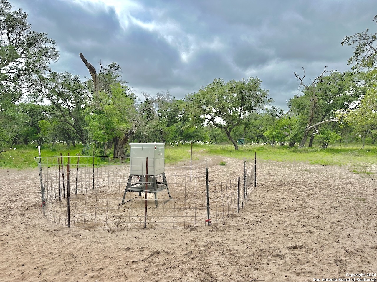 177.9 AC CR 7711, Devine, TX, 78016 | 1763717 | Realty Texas LLC