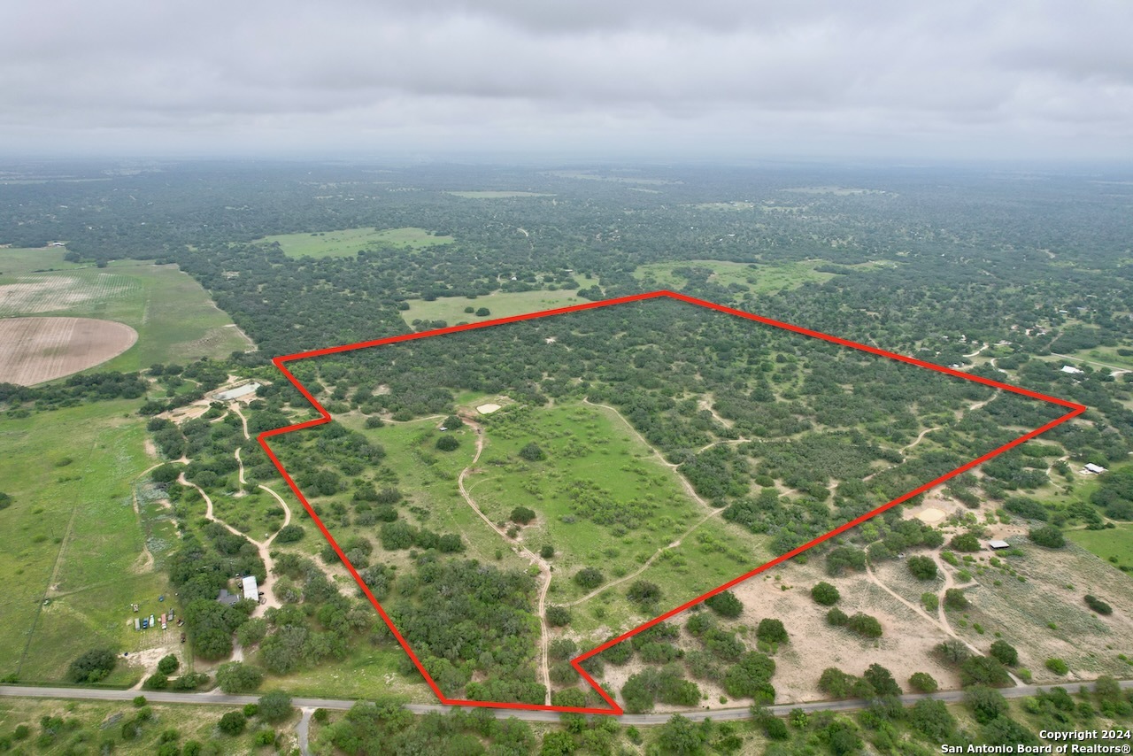 177.9 AC CR 7711, Devine, TX, 78016 | 1763717 | Realty Texas LLC