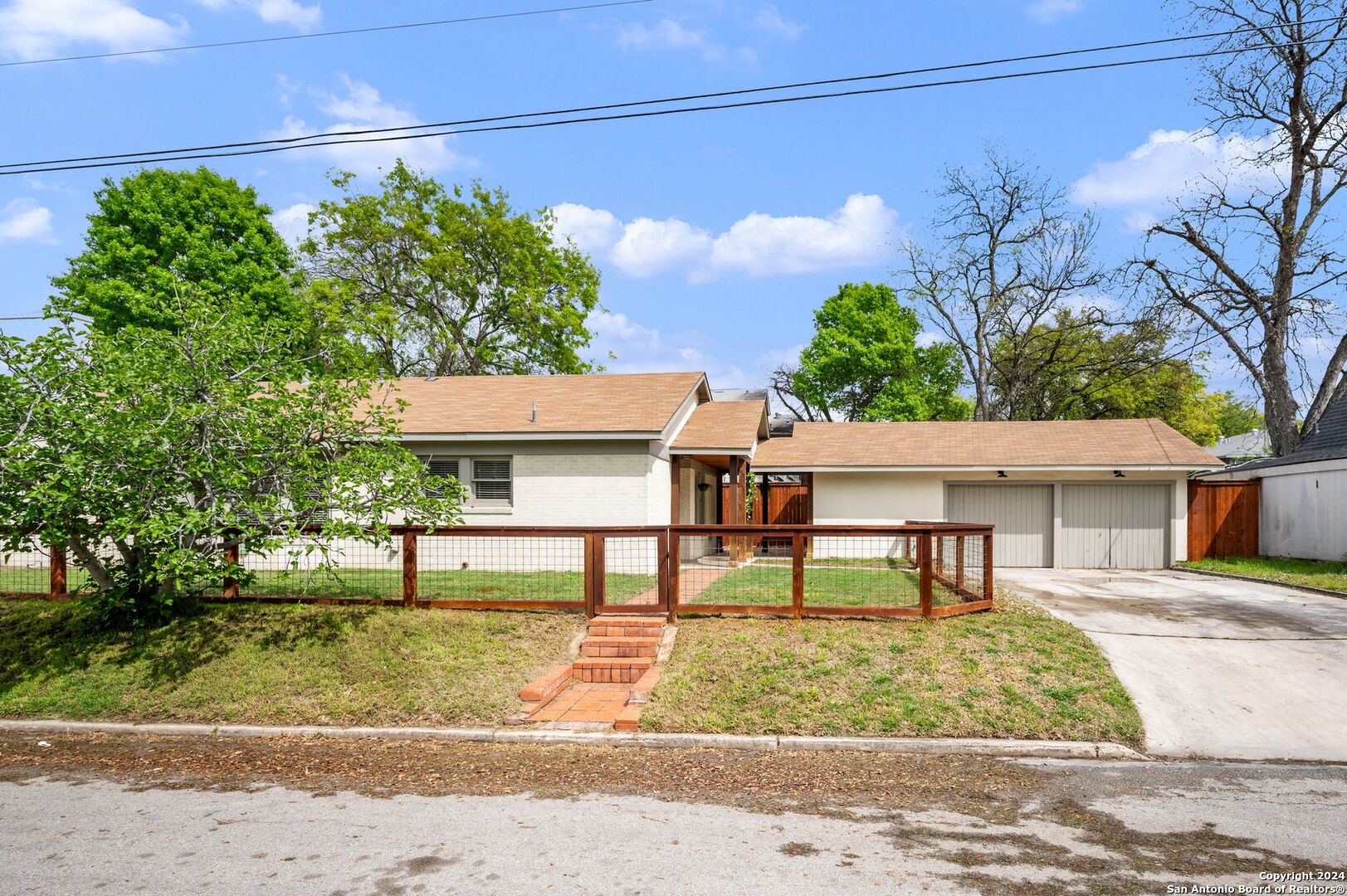 440 W Lynwood Ave , San Antonio, TX, 78212-2235 | 1764017 | Realty Texas LLC