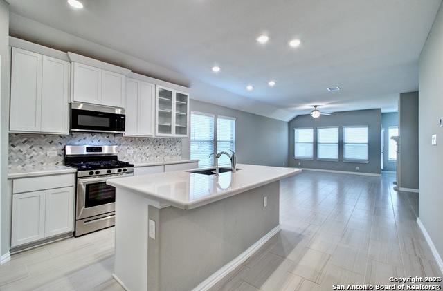 2022 Chelsea Grove , New Braunfels, TX, 78130 | 1765434 | Realty Texas LLC