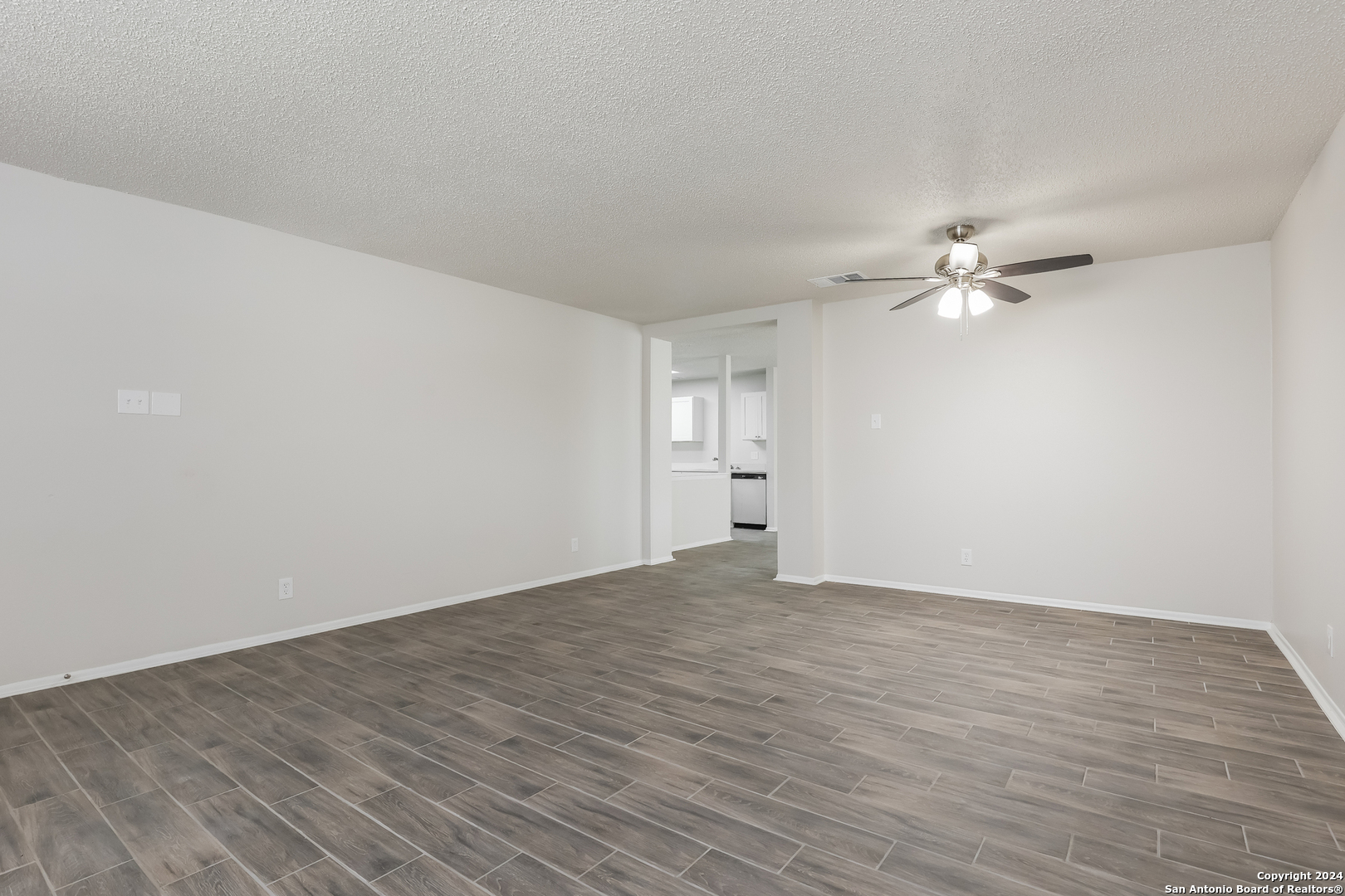 6839 Flaming Ridge , Converse, TX, 78109 | 1765469 | Realty Texas LLC