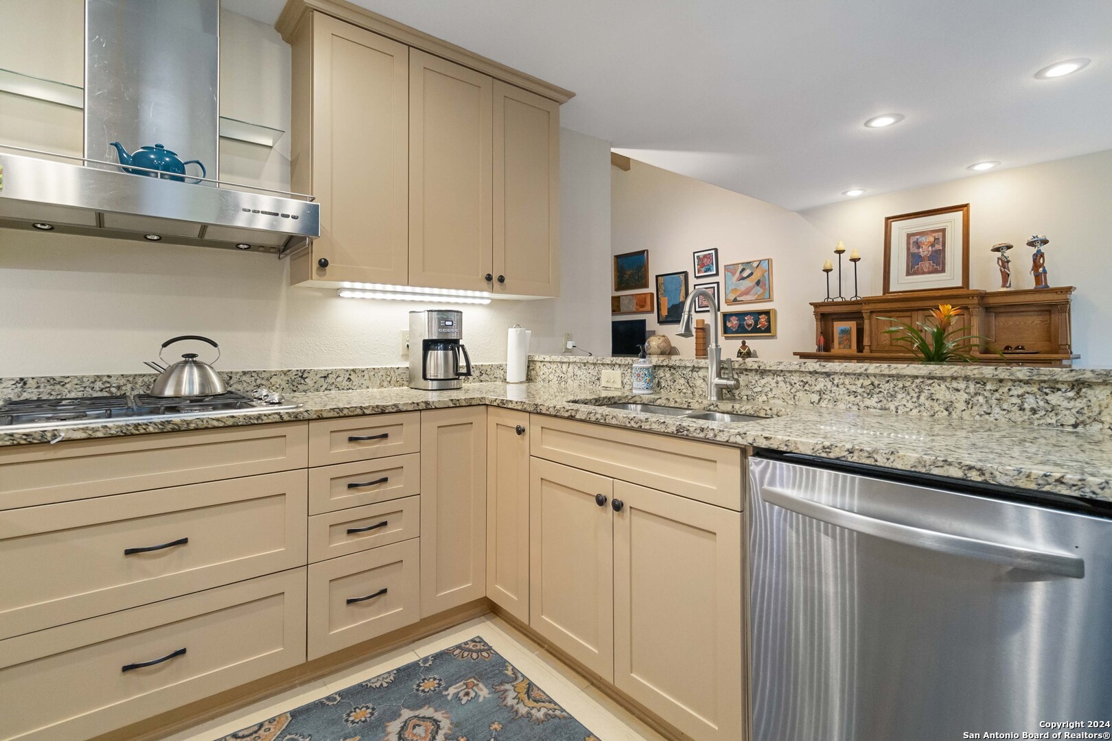 124 Travertine Ln , Castle Hills, TX, 78213-2521 | 1766112 | Realty Texas LLC
