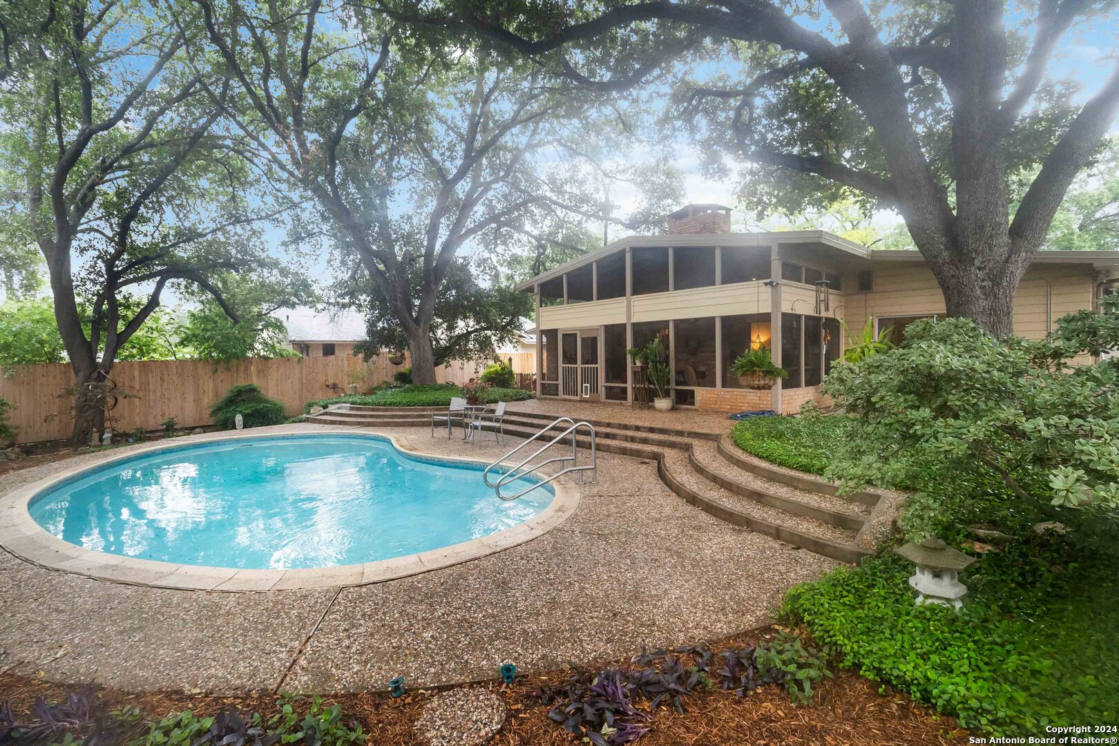 124 Travertine Ln , Castle Hills, TX, 78213-2521 | 1766112 | Realty Texas LLC