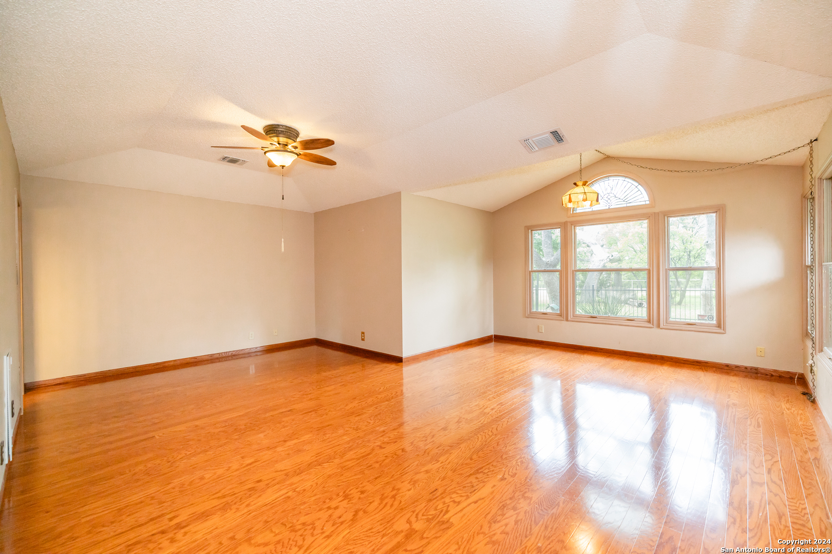 10824 Tonne Dr , New Braunfels, TX, 78132-4562 | 1765867 | Realty Texas LLC
