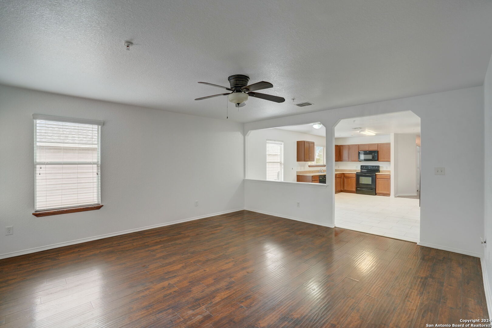 7723 Derby Run , Selma, TX, 78154-3937 | 1766359 | Realty Texas LLC