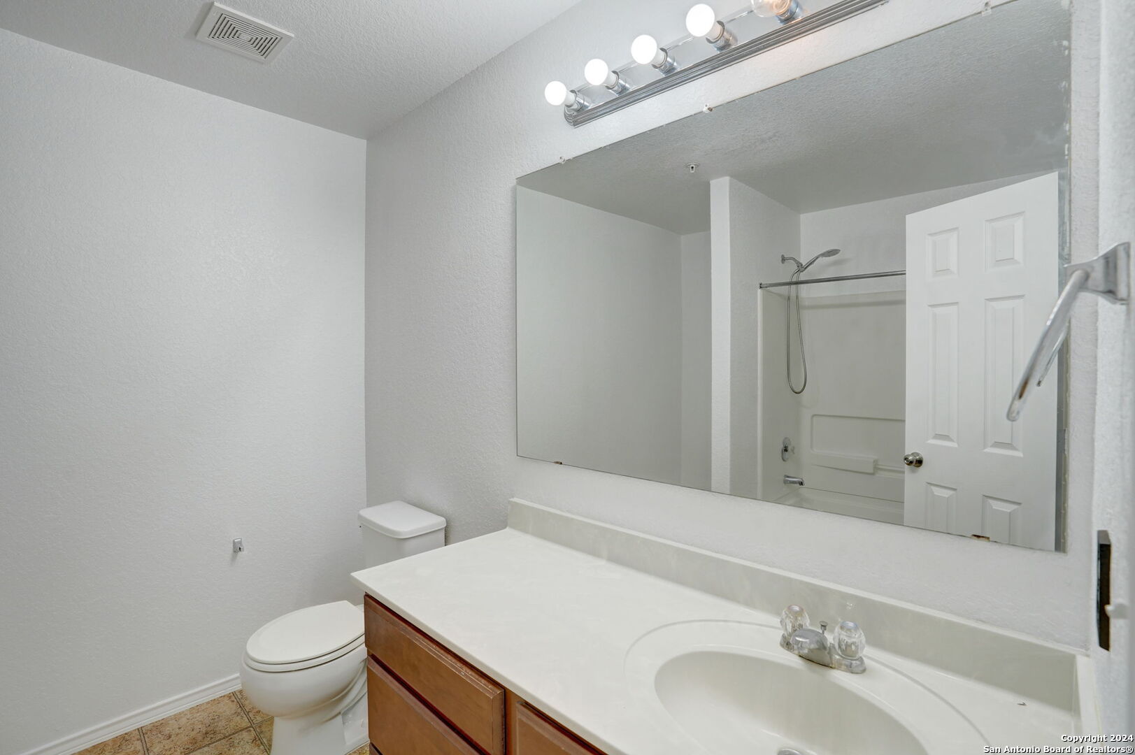 7723 Derby Run , Selma, TX, 78154-3937 | 1766359 | Realty Texas LLC