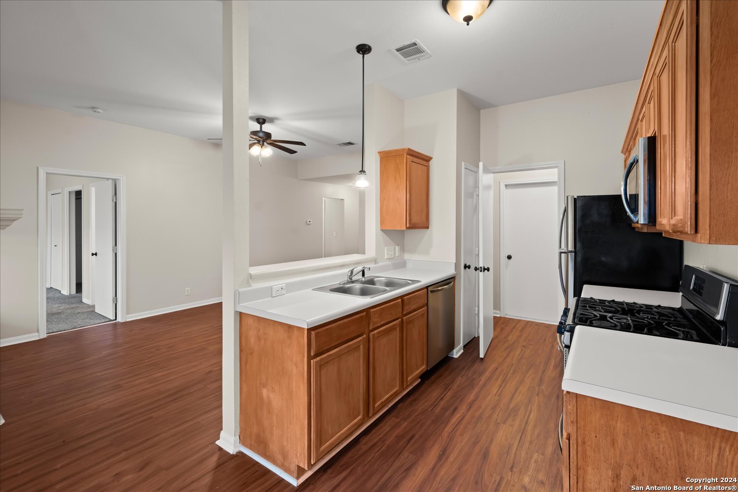 235 Summerside , Lockhart, TX, 78644 | 1766819 | Realty Texas LLC