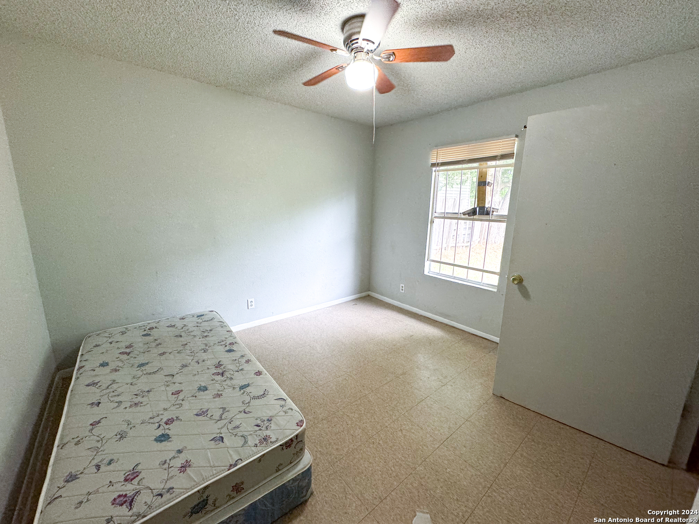 551 J St , San Antonio, TX, 78220-4156 | 1766945 | Realty Texas LLC