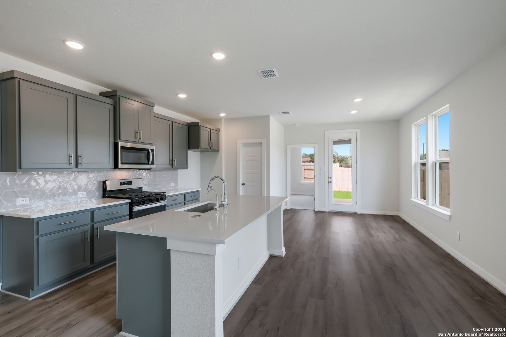 3943 Gentle Brook , San Antonio, TX, 78247 | 1767389 | Realty Texas LLC