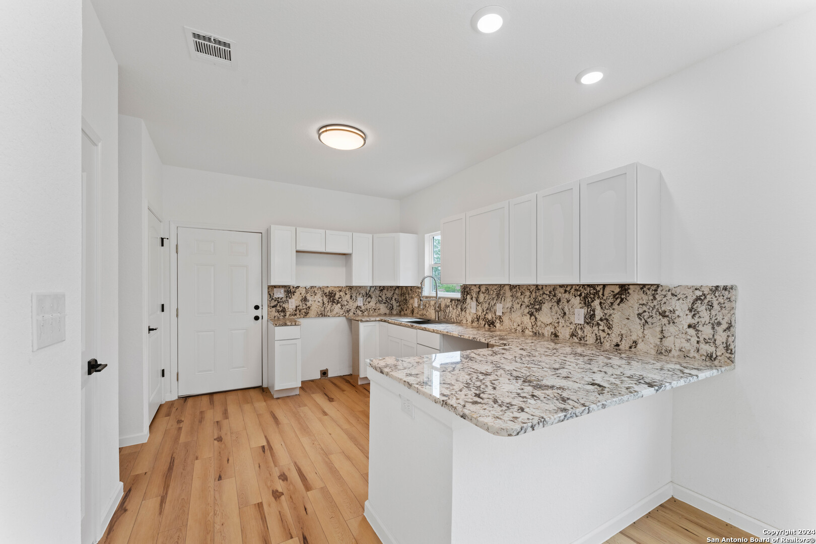 2654 Dignowity Ave , San Antonio, TX, 78208 | 1767713 | Realty Texas LLC