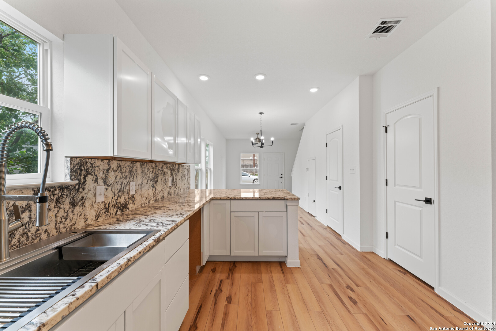 2654 Dignowity Ave , San Antonio, TX, 78208 | 1767713 | Realty Texas LLC