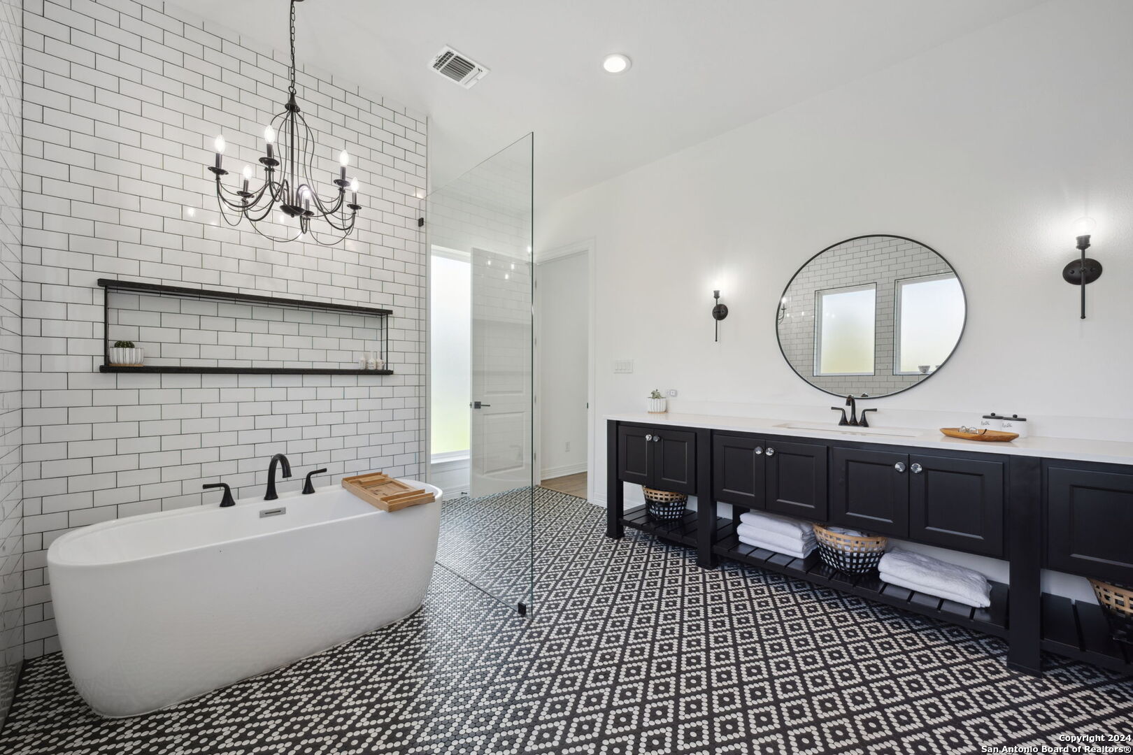 1258 Game Trail , New Braunfels, TX, 78132 | 1766977 | Realty Texas LLC