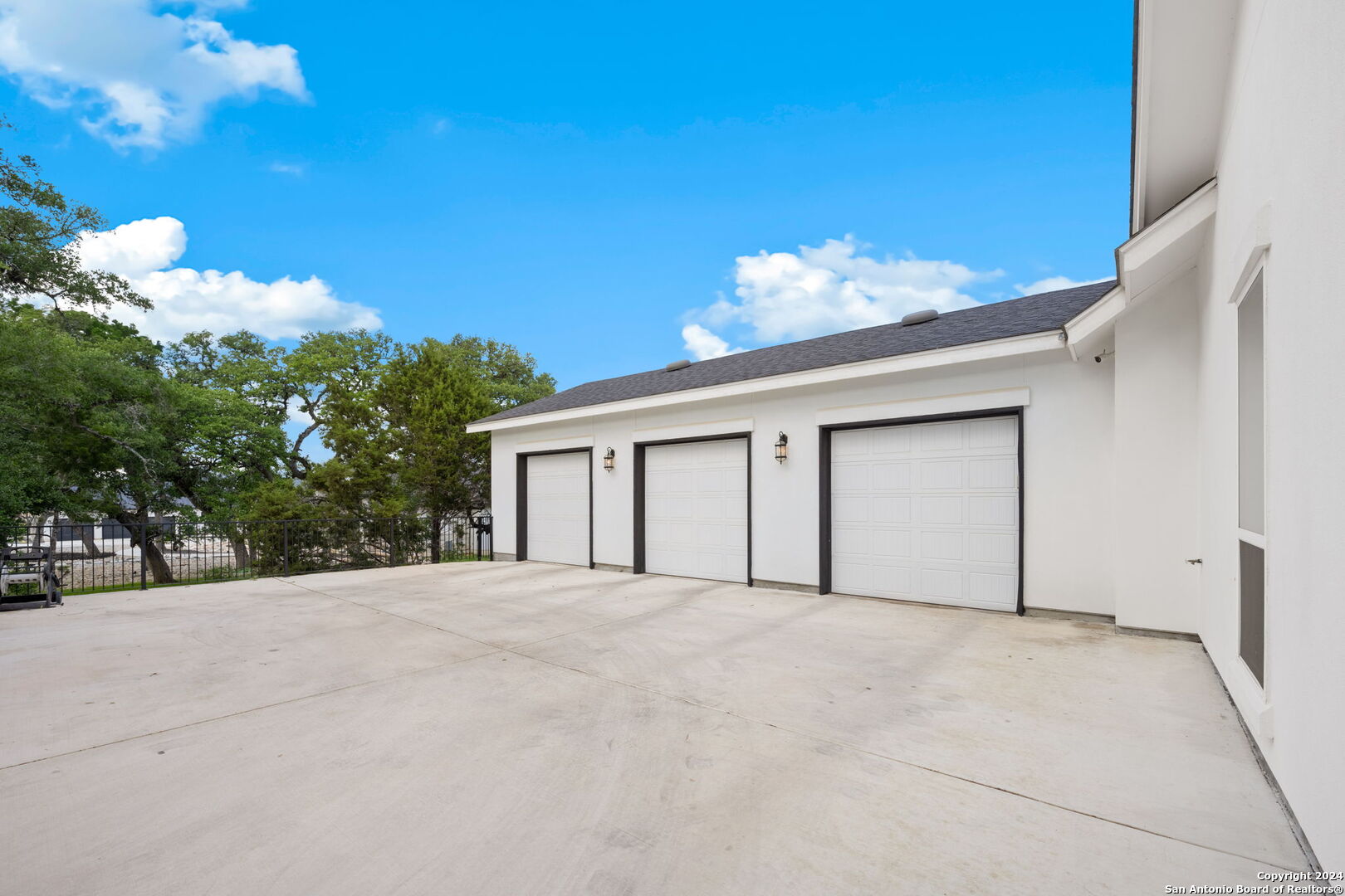 1258 Game Trail , New Braunfels, TX, 78132 | 1766977 | Realty Texas LLC