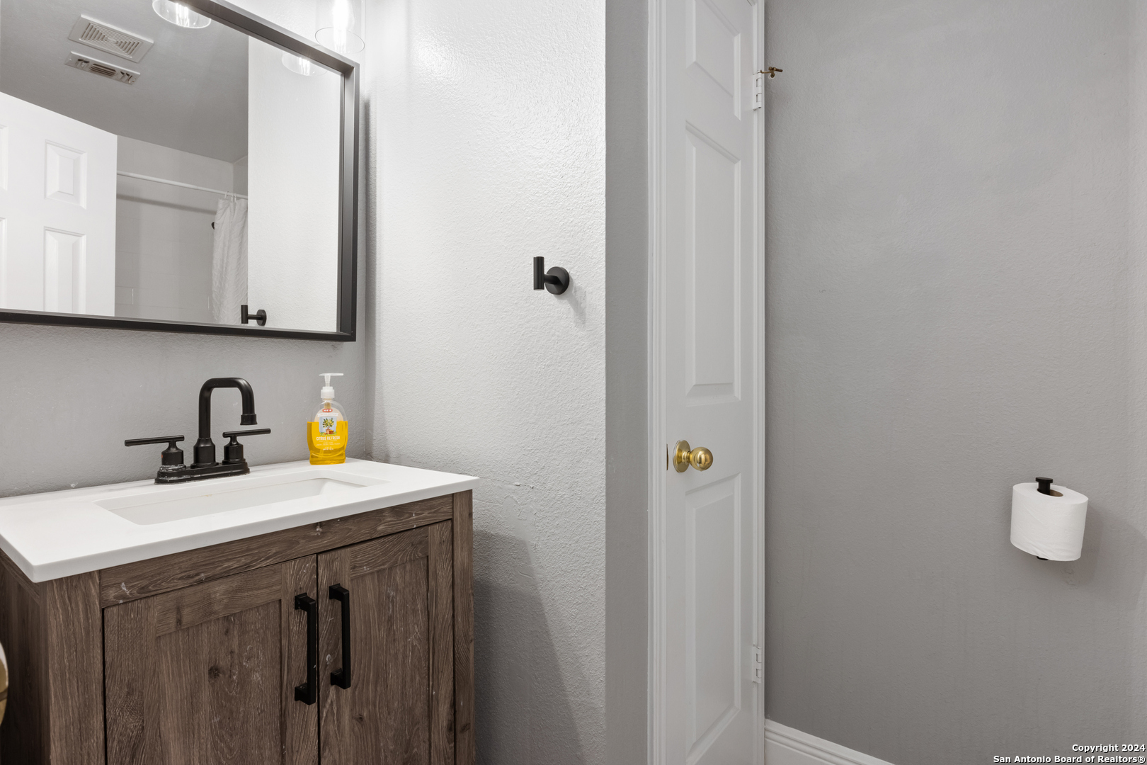 1222 Creek Mdws , San Antonio, TX, 78253-6084 | 1767792 | Realty Texas LLC