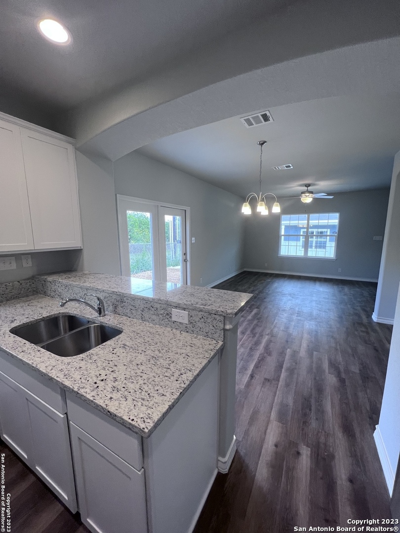 2081 Silver Oak Dr 12-d , San Antonio, TX, 78213 | 1768217 | Realty Texas LLC