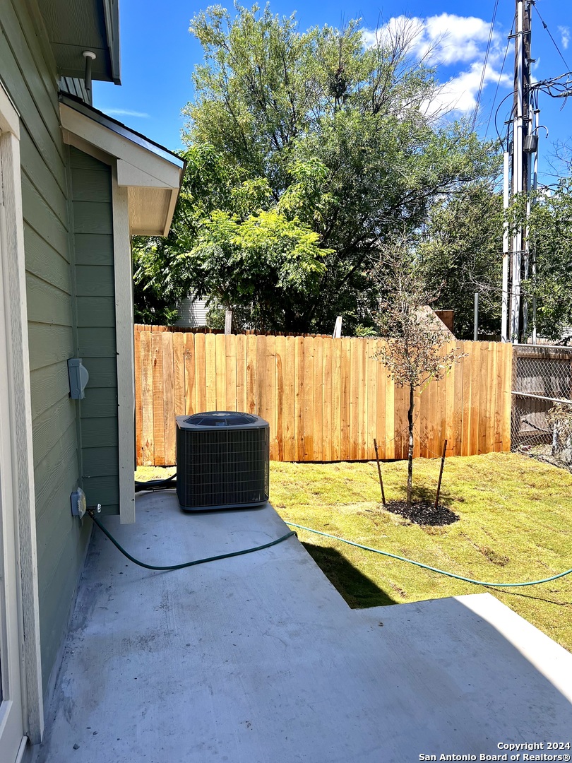 2081 Silver Oak Dr 12-d , San Antonio, TX, 78213 | 1768217 | Realty Texas LLC