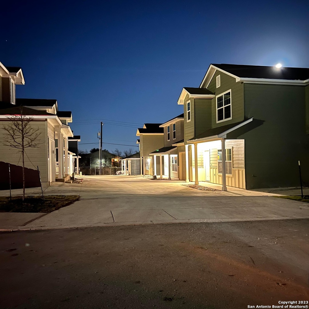 2081 Silver Oak Dr 12-d , San Antonio, TX, 78213 | 1768217 | Realty Texas LLC