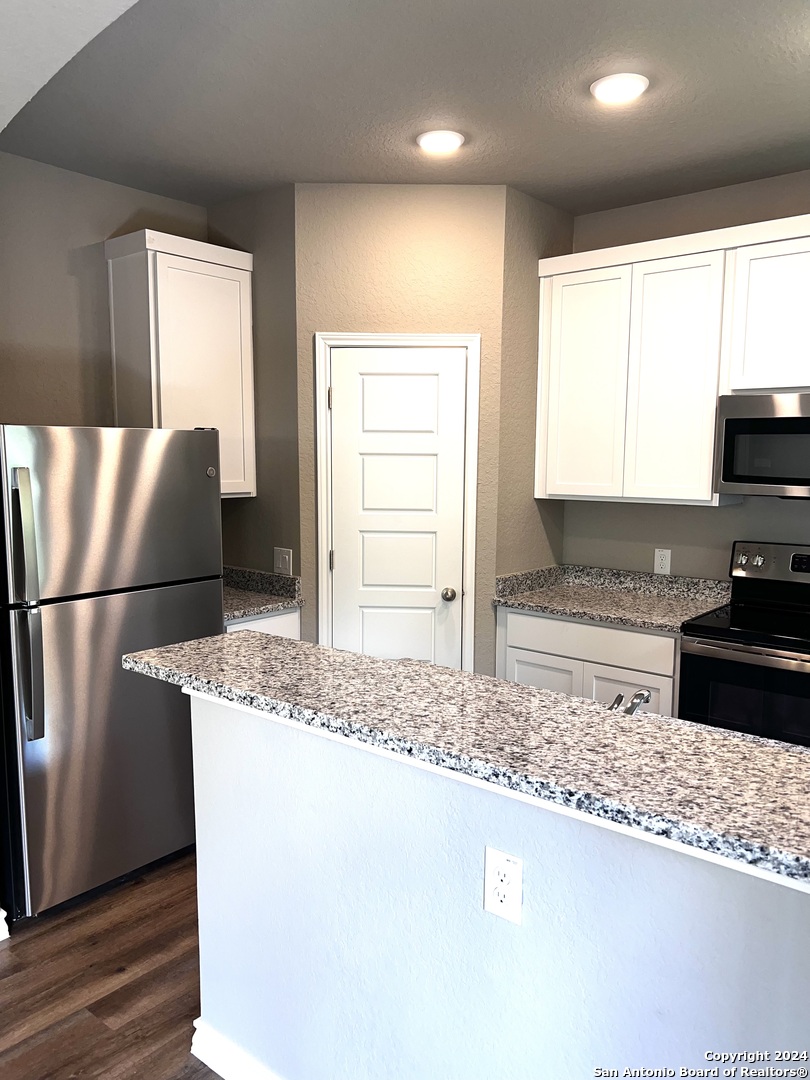 2081 Silver Oak Dr 12-d , San Antonio, TX, 78213 | 1768217 | Realty Texas LLC