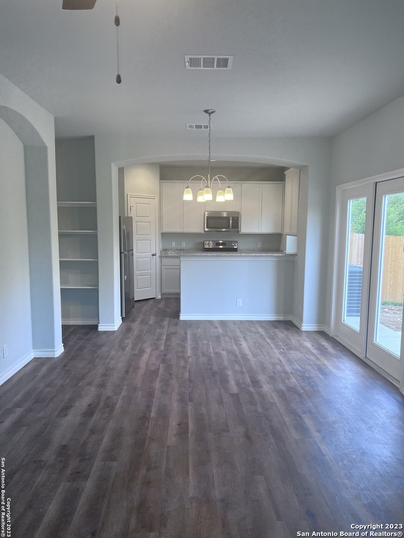 2081 Silver Oak Dr 12-d , San Antonio, TX, 78213 | 1768217 | Realty Texas LLC